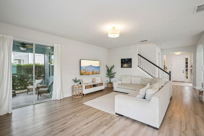 Building Photo - 1606 Chelsea Manor Cir