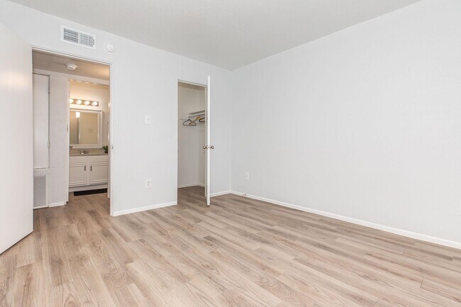 Foto del edificio - Arlington Place Apartments
