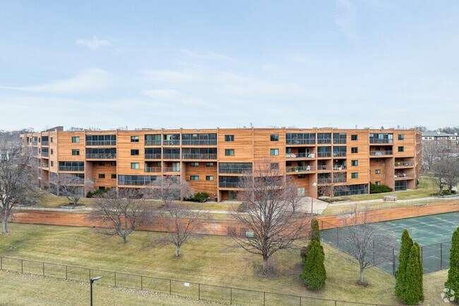 Foto del edificio - 3320 Louisiana Ave S