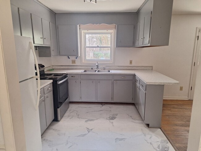 Photo - 3 bedroom/1 bathroom- Fenton Mill Road House