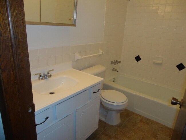 Foto del edificio - 511 Westview Dr
