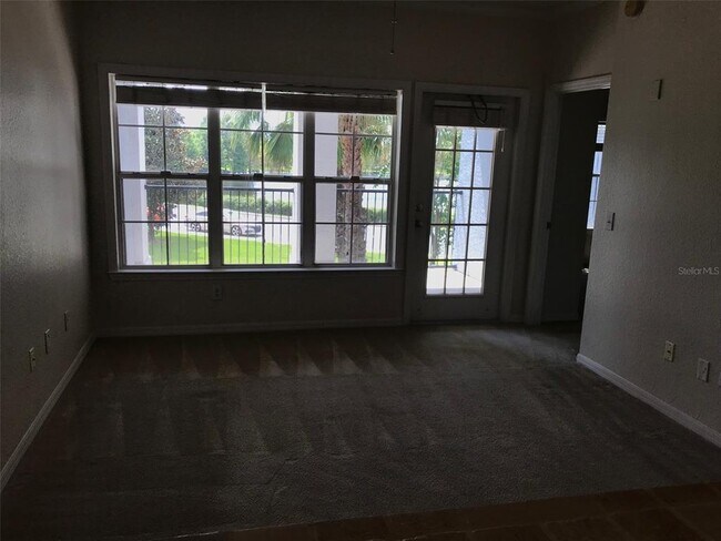 Foto del edificio - 3735 Conroy Rd
