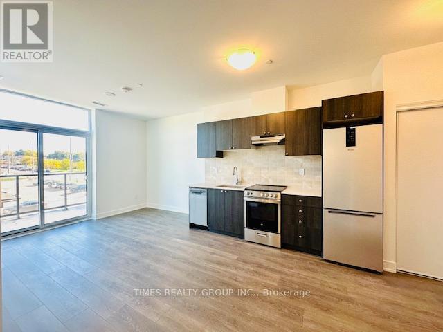 Primary Photo - 715 Davis Dr