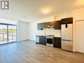 Building Photo - 715 Davis Dr