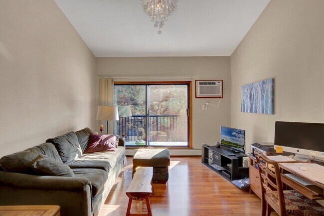 Foto del edificio - 7300 York Ave S