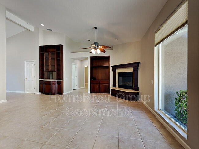 Foto del edificio - 5322 Bellegrove Way