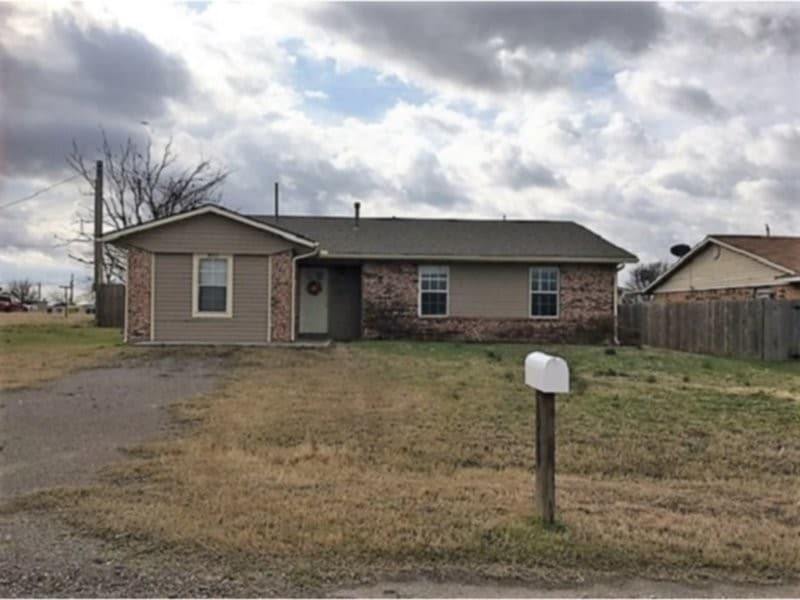 802 Geronimo St, Geronimo, OK 73543 House Rental in Geronimo, OK