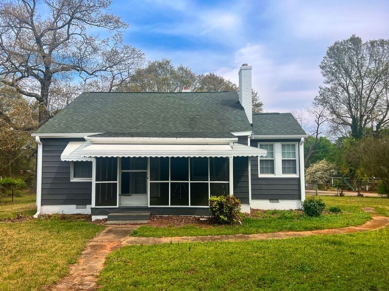 Primary Photo - 100 Alice St