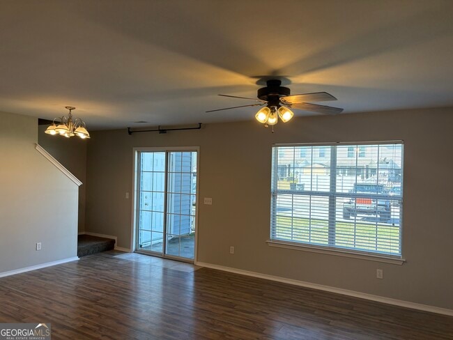 Building Photo - 119 Fairgreen St