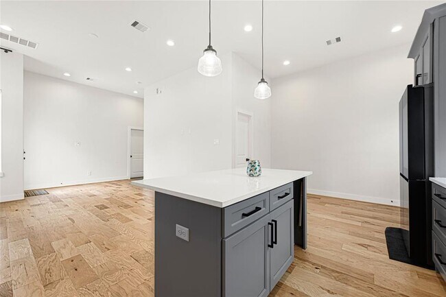 Building Photo - 5434 Wheatley St