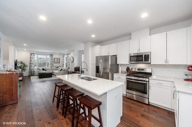 Building Photo - 11 E Heritage Ct