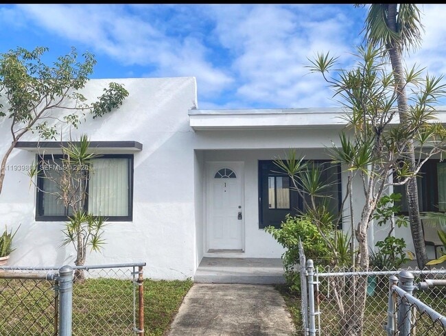 Building Photo - 650 83rd St