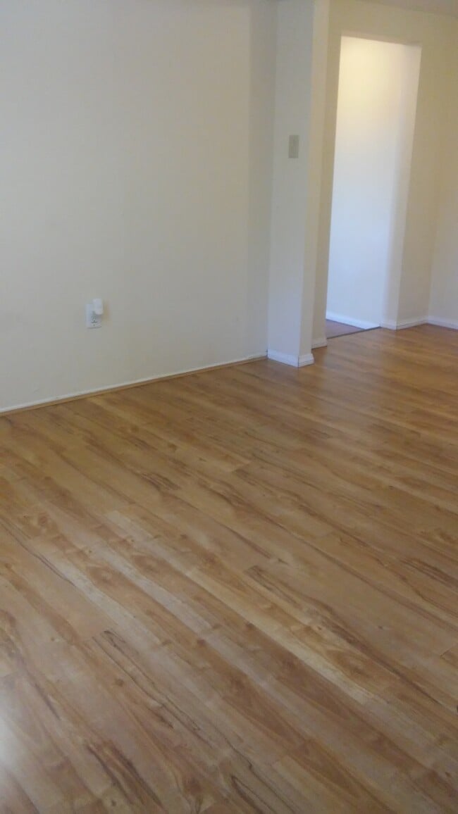 Foto del edificio - 24680 Sierra Hwy