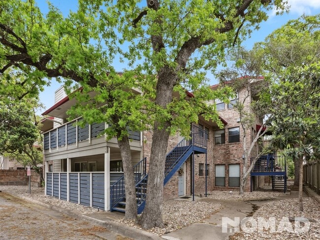 Foto del edificio - 1404 Norwalk Ln