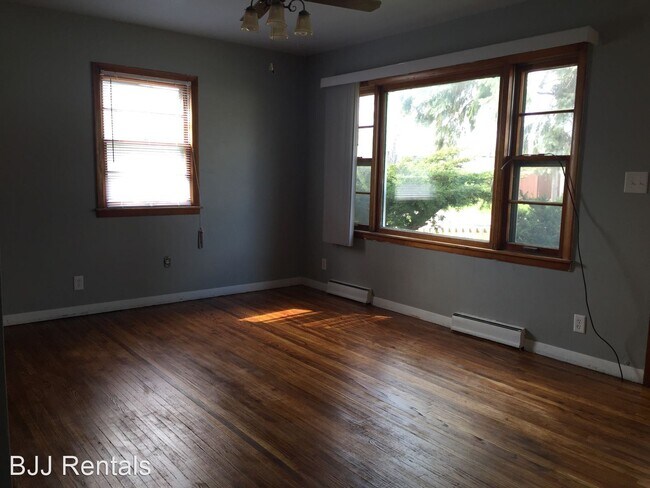 Foto del edificio - 2 br, 1 bath House - 729 Downing Ave