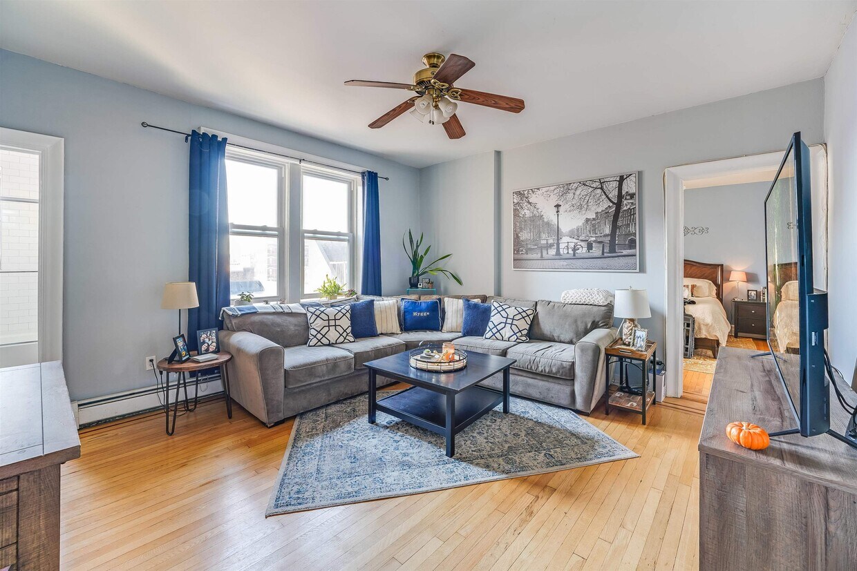 Foto principal - 625 Washington St