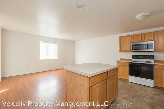 Foto del edificio - 2521 NW Cedar Ave