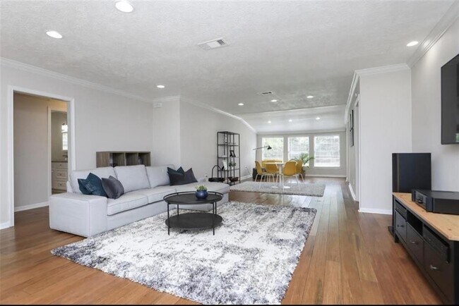 Foto del edificio - 4625 Willow St