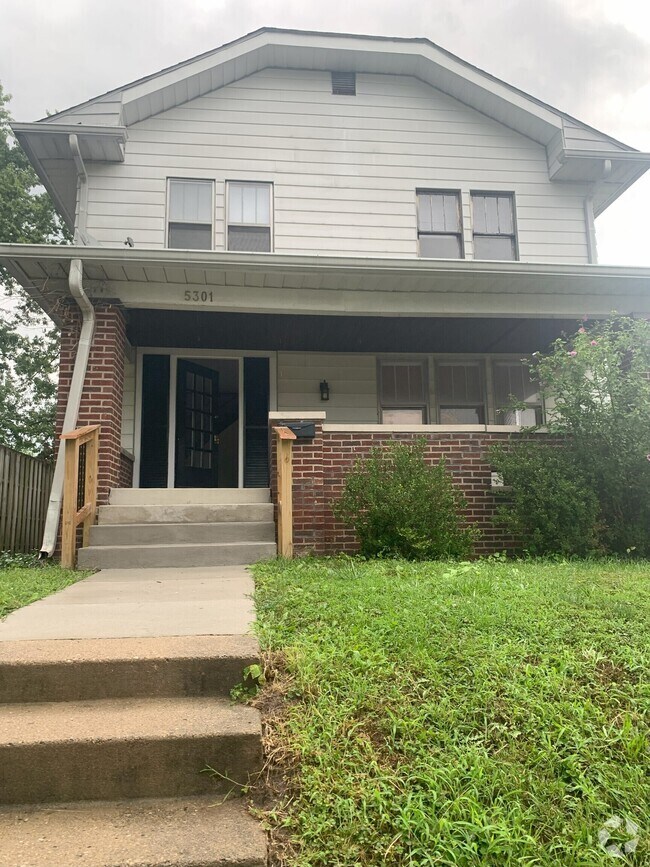 Fairgrounds Apartments for Rent with Hardwood Floors Indianapolis, IN