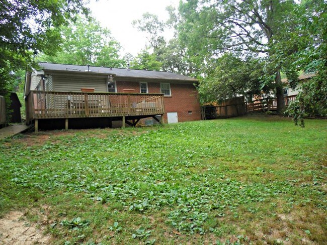 Building Photo - 216 Richmond Hill Drive
