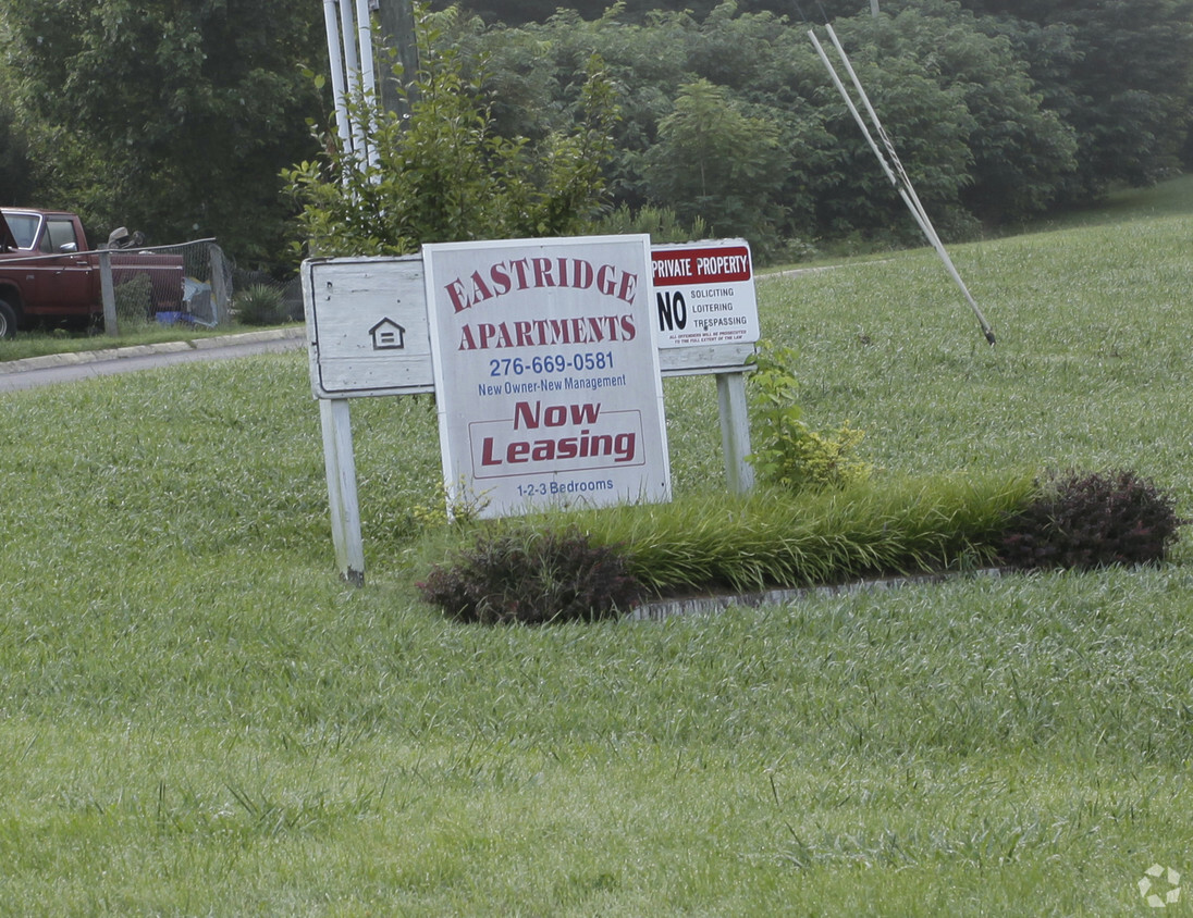 Building Photo - Eastridge Apartments