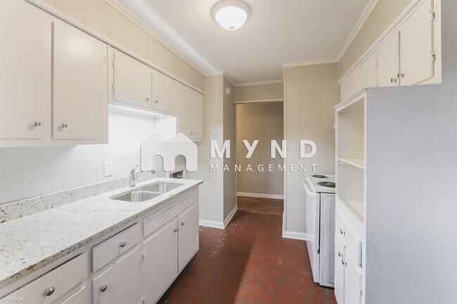 Building Photo - 3 br, 1.5 bath House - 8323 Dottley Dr