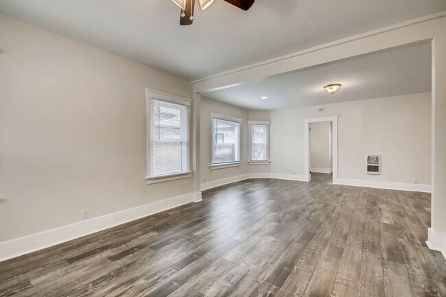 Foto del edificio - Beautifully Renovated 3 Bed / 2 Bath Home in Prime Central San Diego Location – Pet Friendly!