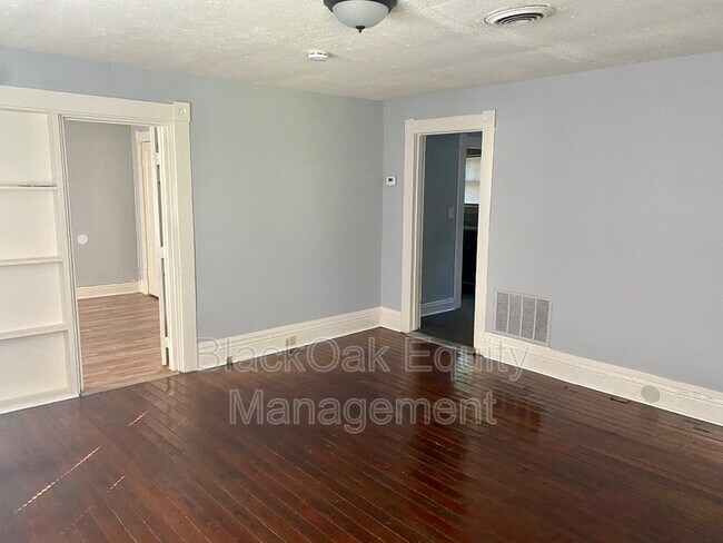 Foto del edificio - 917 Watt St