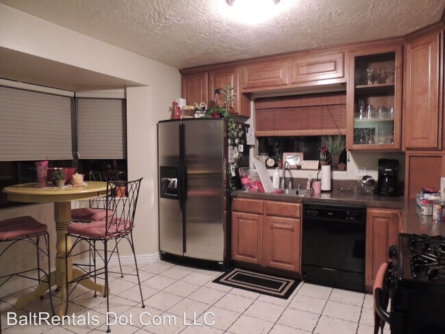 Foto del edificio - 4 br, 2 bath House - 2776 Wilshire Circle