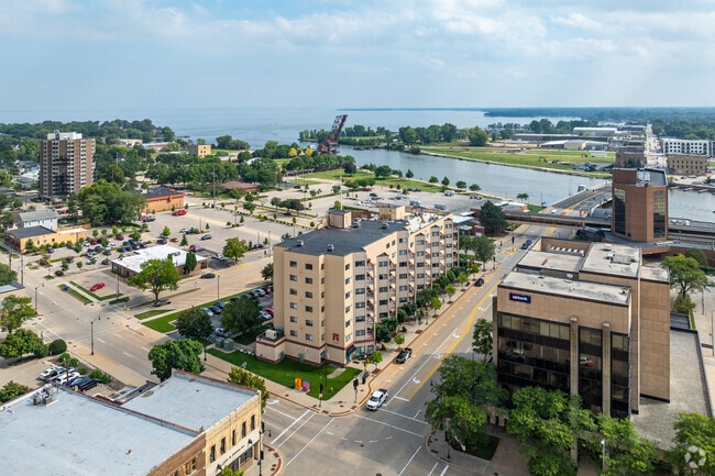 Aerial Photo - 100 North Main Premium Residential Suites
