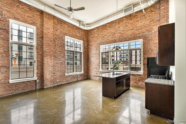 Building Photo - 3100 Woodward Ave