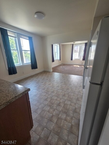 Foto del edificio - 817 Ringwood Ave