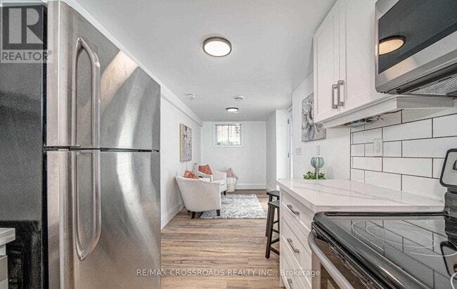Photo du bâtiment - 91 McLaughlin Blvd