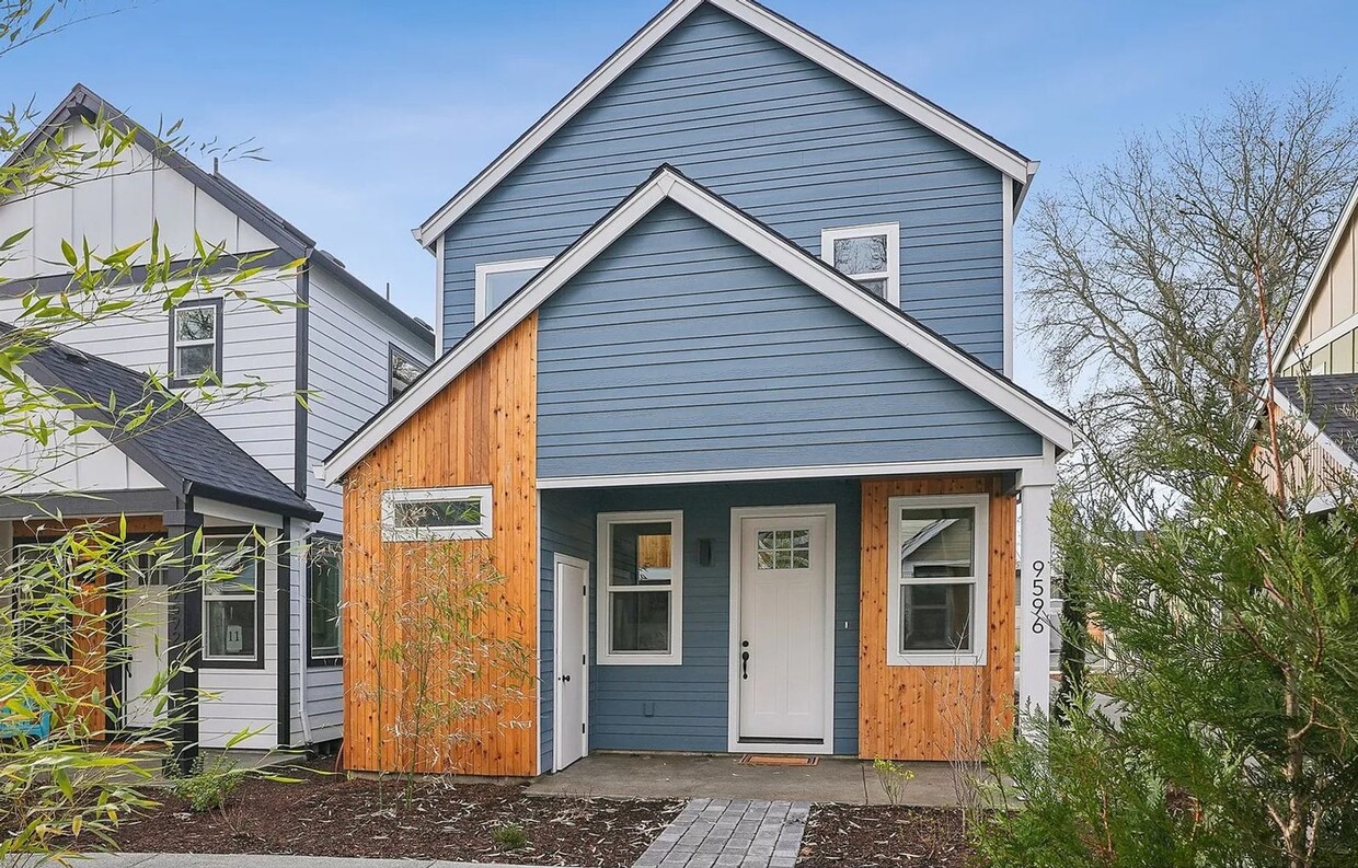 Beautiful Brand New Cottage - Modern Updates - Close to Washington Square - Beautiful Brand New Cottage - Modern Updates - Close to Washington Square