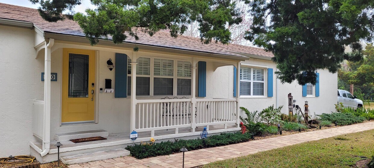 Foto principal - 320 Minorca Ave