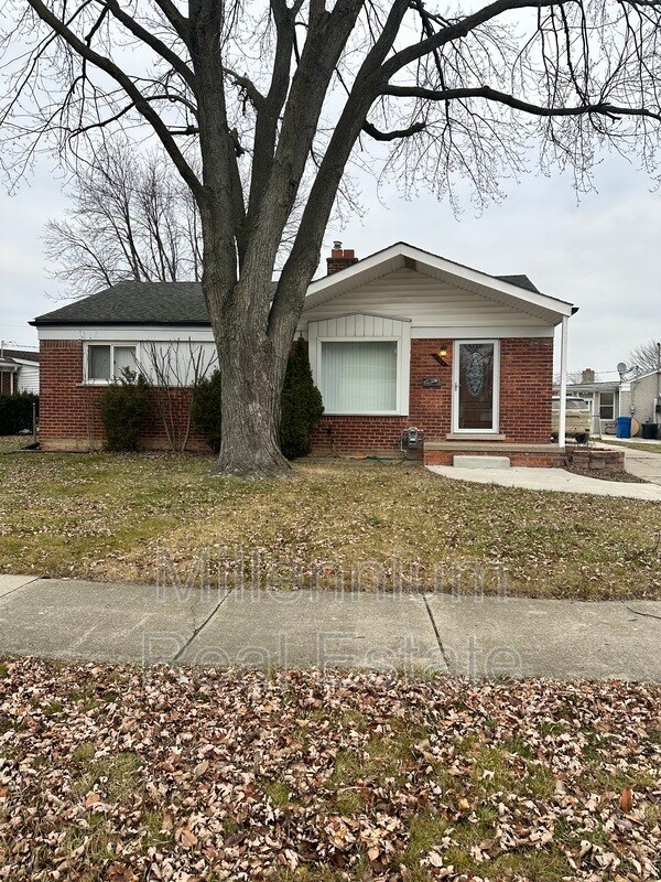 31120 Lyons Cir W, Warren, MI 48092 House Rental in Warren, MI