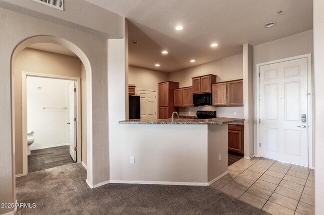 Foto del edificio - 14575 W Mountain View Blvd