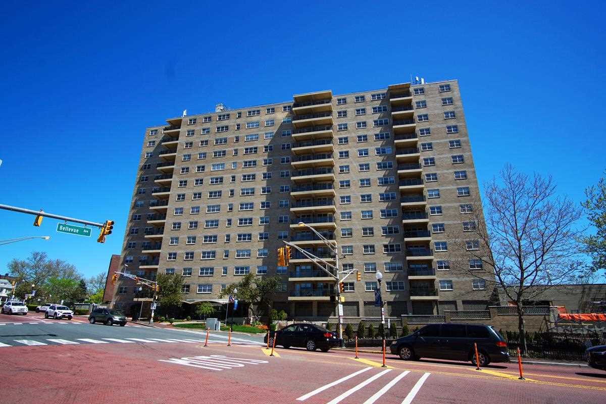 Foto principal - 7100 Boulevard E