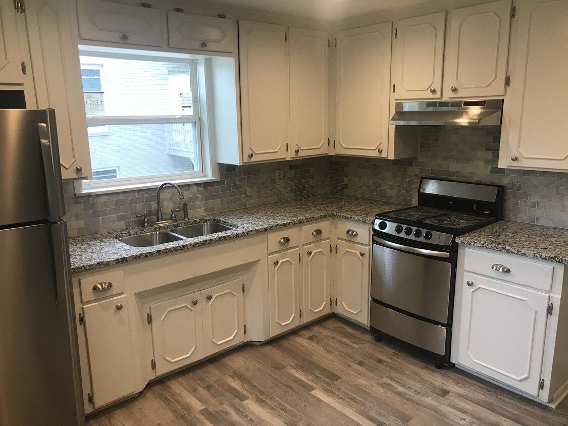 321 S Bois D Arc Ave, Tyler, TX 75702 Apartments in Tyler, TX