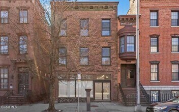 Building Photo - 170 Washington Ave