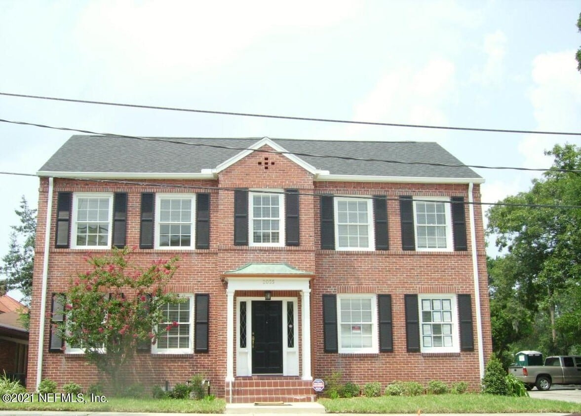 Primary Photo - 2055 Herschel St