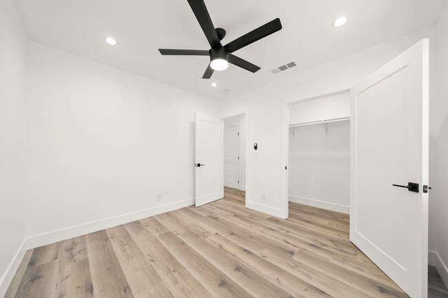 Foto del edificio - 3504 Sandwood St
