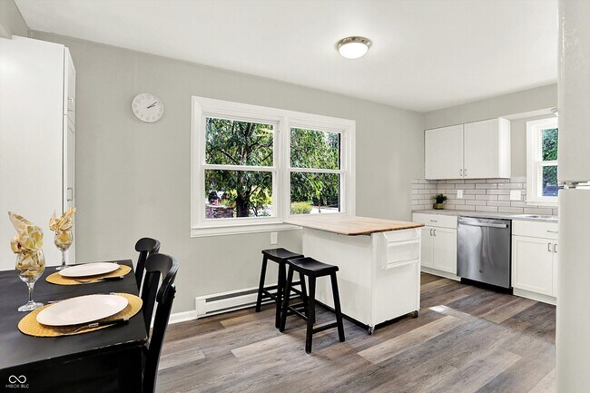 Foto del edificio - 303 E 4th St