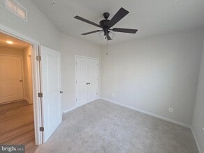 Building Photo - 2558 Hopton Ln