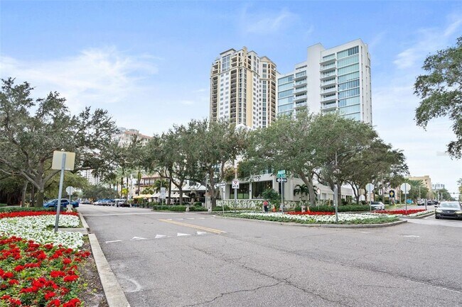 Foto del edificio - 176 4th Ave NE