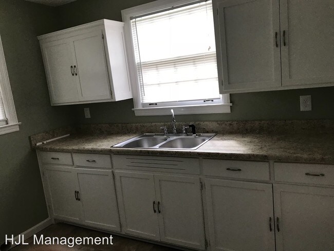 Foto del edificio - 2 br, 1 bath House - 221 McGavock Pike
