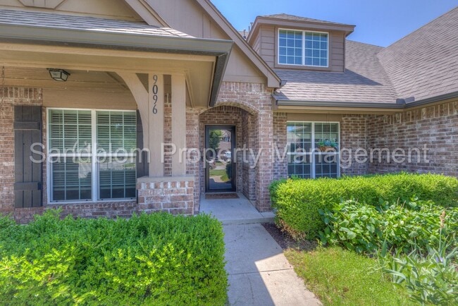 Building Photo - For Lease | Bixby | $3600 Rent | Available...