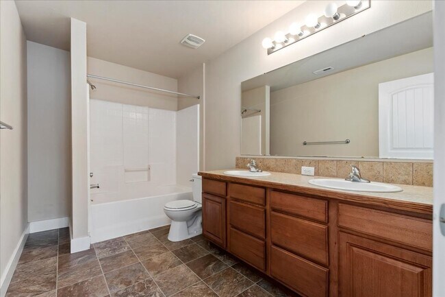 Foto del edificio - 9824 W Rosecroft Ct