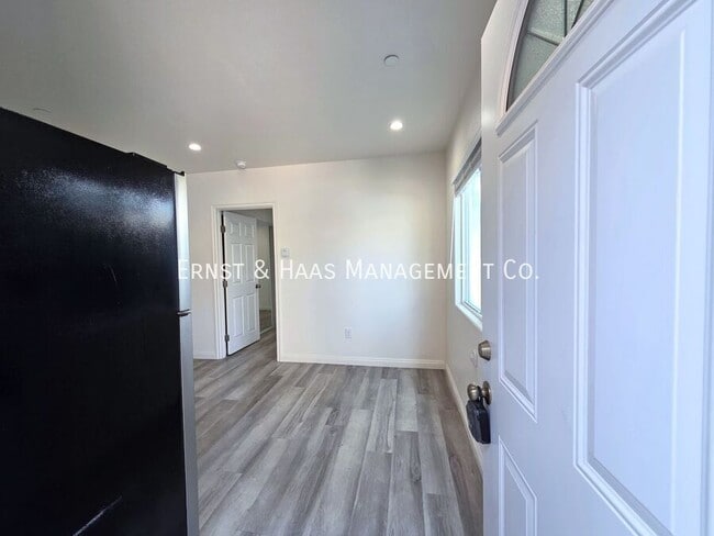 Building Photo - 1759 Cerritos Ave