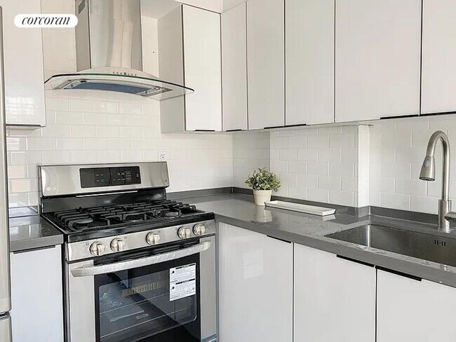Foto del edificio - 4001 New Utrecht Ave